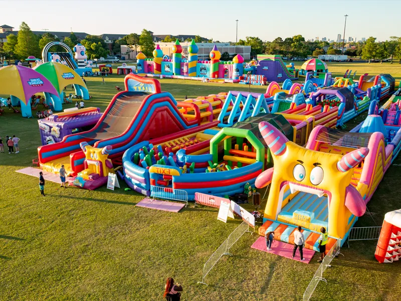 Quels sont les matériaux de bâche pour châteaux gonflables ?